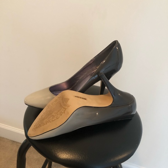 Like new! Dollhouse Pump. - Picture 2 of 7